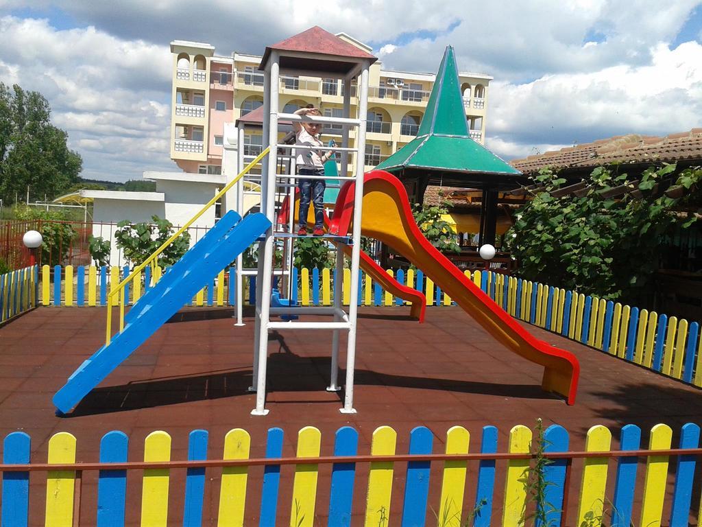Stefanov 2 Hotel Lozenec Exteriér fotografie
